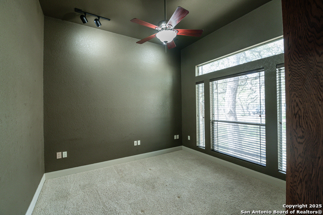 451 Winding View Property Photo 15