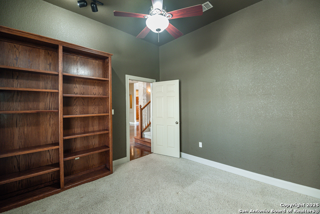 451 Winding View Property Photo 16