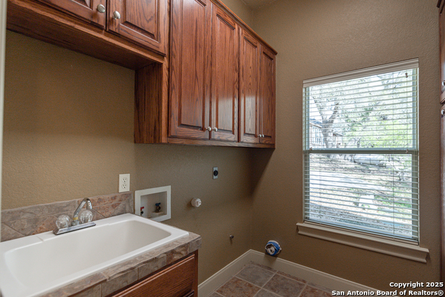 451 Winding View Property Photo 25