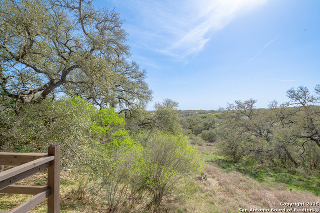 451 Winding View Property Photo 40