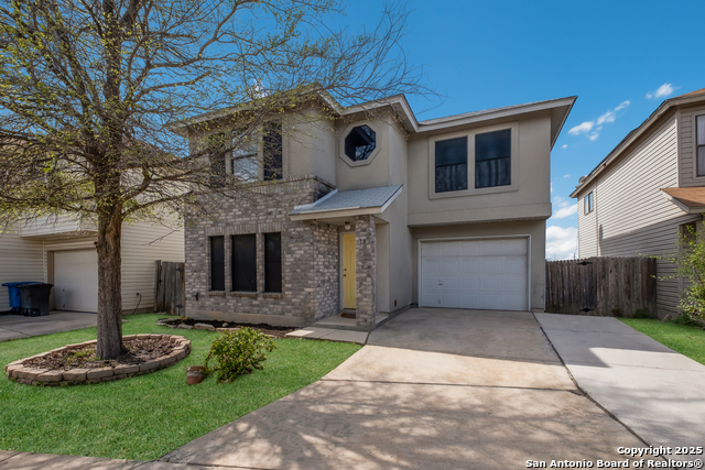 18 Weathering Creek Property Photo 1