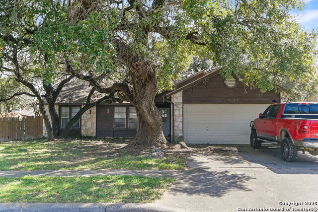 207 Cibolo Branch Dr Property Photo