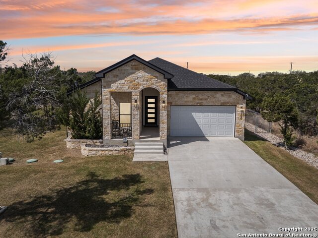 394 Cliffview Cir Property Photo