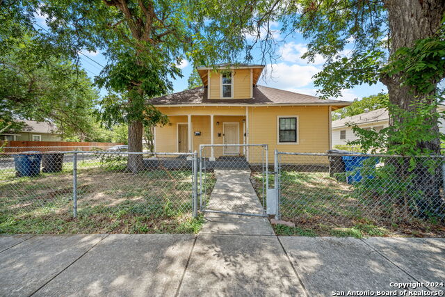 1302 Winnipeg Ave Property Photo