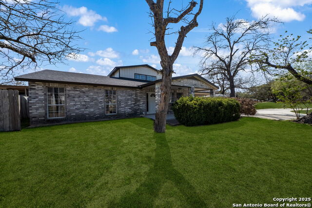 57 Gateway Dr Property Photo