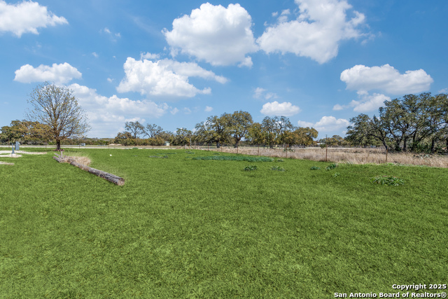 2682 Us-281 Property Photo 13