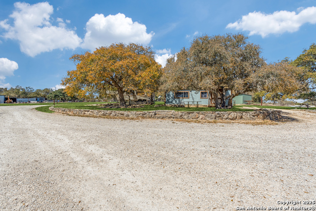 2682 Us-281 Property Photo 14