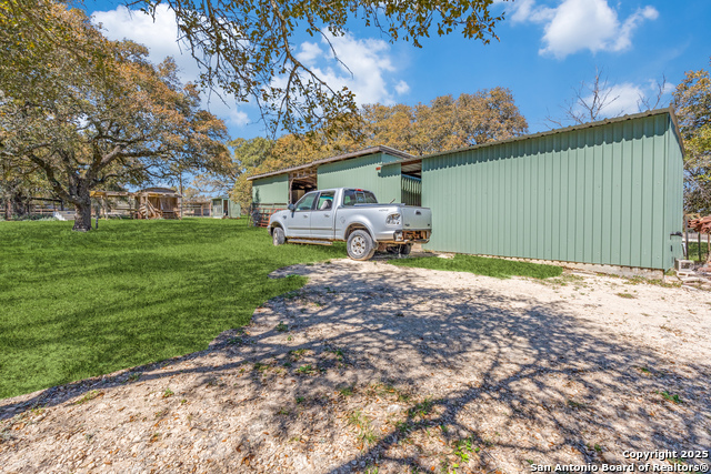 2682 Us-281 Property Photo 17