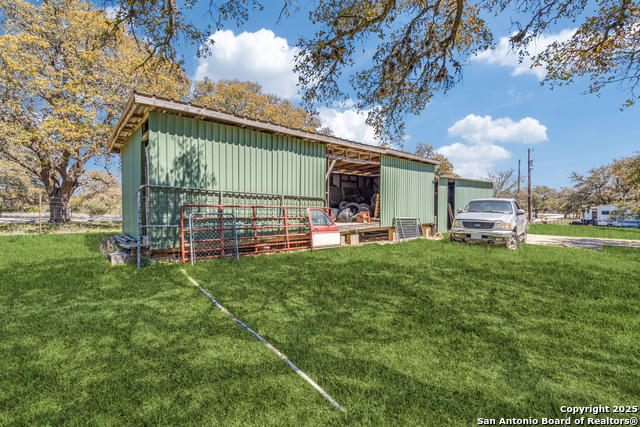 2682 Us-281 Property Photo 18