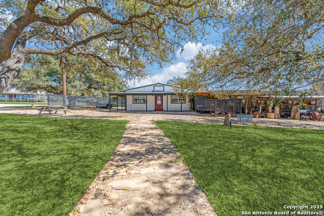 2682 Us-281 Property Photo 24