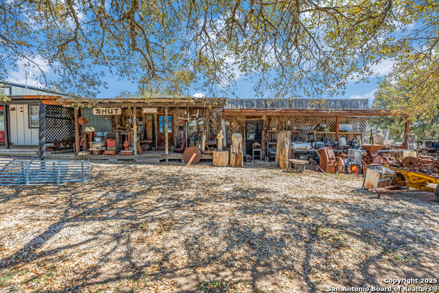 2682 Us-281 Property Photo 28