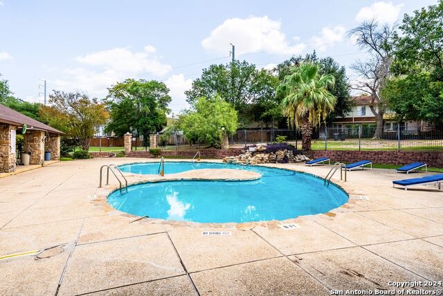 5007 Arbor Ridge Dr Property Photo 25