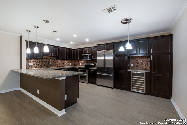 100 Lorenz Rd Property Photo