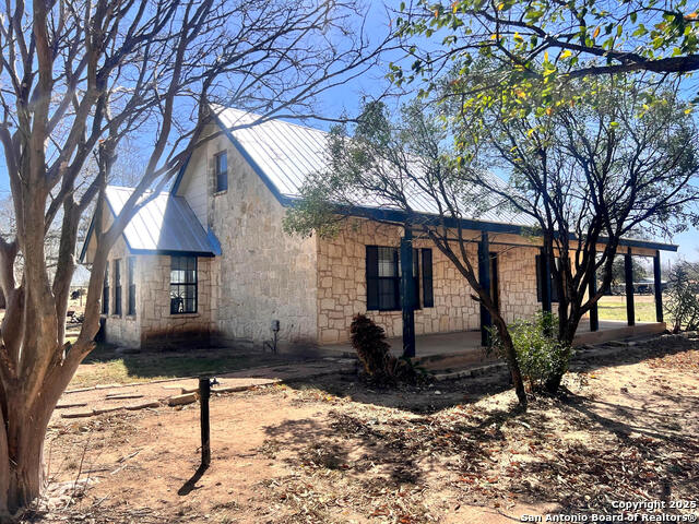 275 County Road 373 Property Photo 1