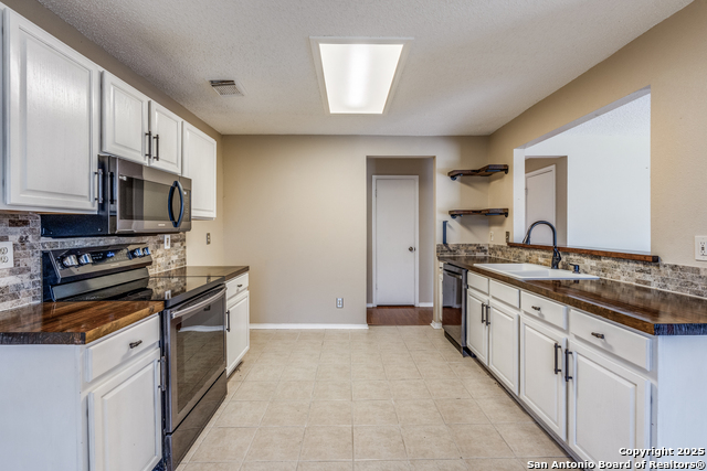 6635 Beech Trail Property Photo 13