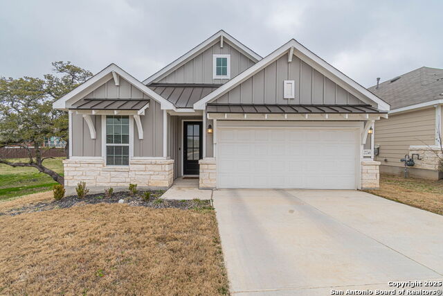 27246 Volcano Property Photo