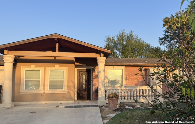 Glass Colby Real Estate Listings Main Image