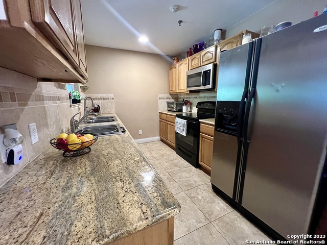 322 Early Trail Property Photo 7