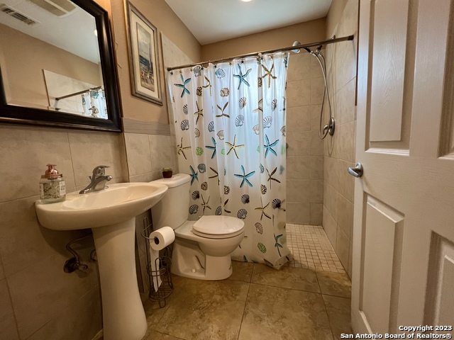 322 Early Trail Property Photo 14