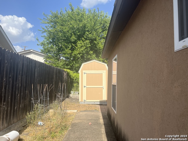 322 Early Trail Property Photo 26