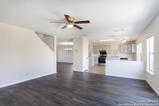 8611 Sierra Springs Property Photo 9