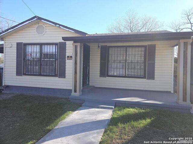 254 Bank St Property Photo