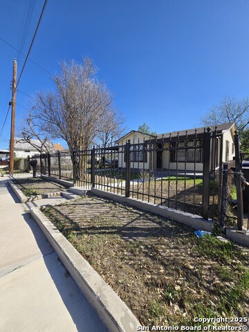 254 Bank Property Photo 6