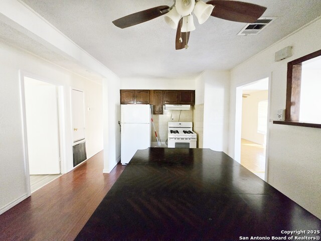 254 Bank Property Photo 13