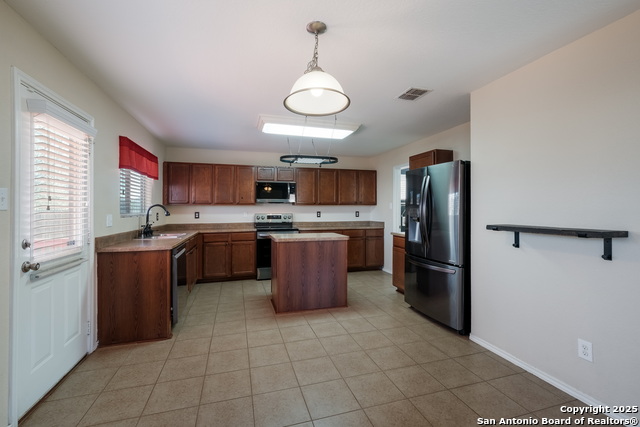 3811 Ashleaf Pecan Property Photo 7