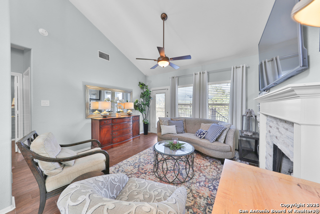 22242 Goldcrest Property Photo 14