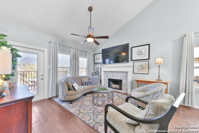 22242 Goldcrest Property Photo 15