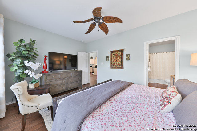 22242 Goldcrest Property Photo 19