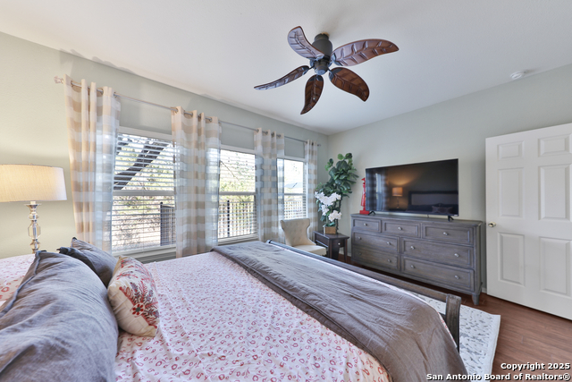 22242 Goldcrest Property Photo 21