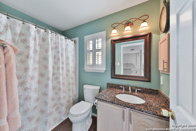 22242 Goldcrest Property Photo 23