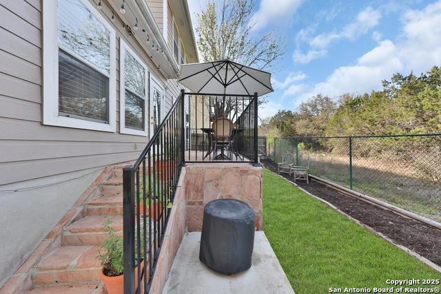 22242 Goldcrest Property Photo 27