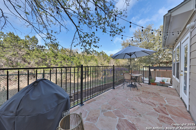 22242 Goldcrest Property Photo 28