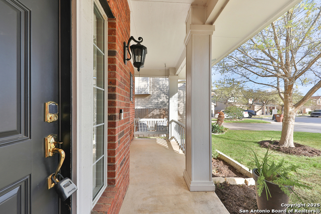 22242 Goldcrest Property Photo 44