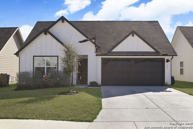 421 Signe Property Photo