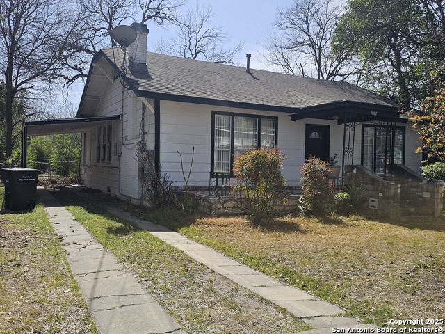208 Eleanor Ave Property Photo