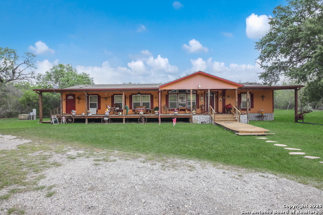 1075 Quail Run Dr Property Photo
