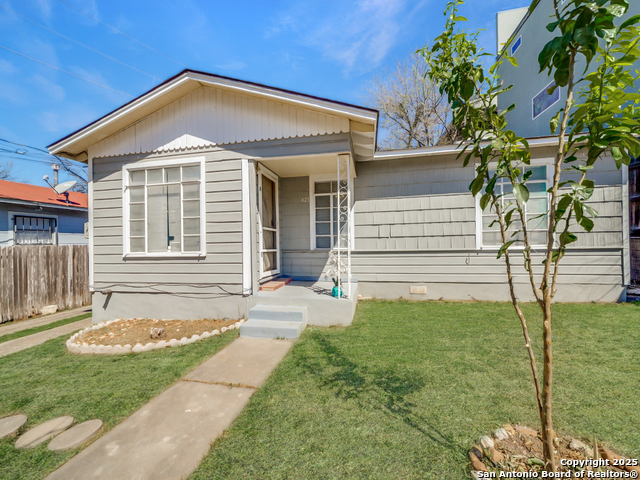 621 Fulton Ave Property Photo