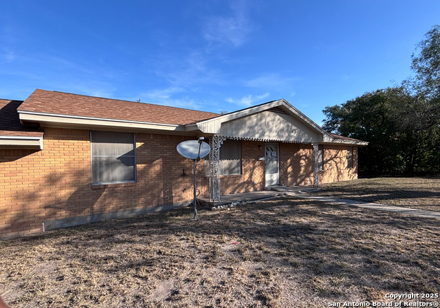 303 E Broadway Property Photo