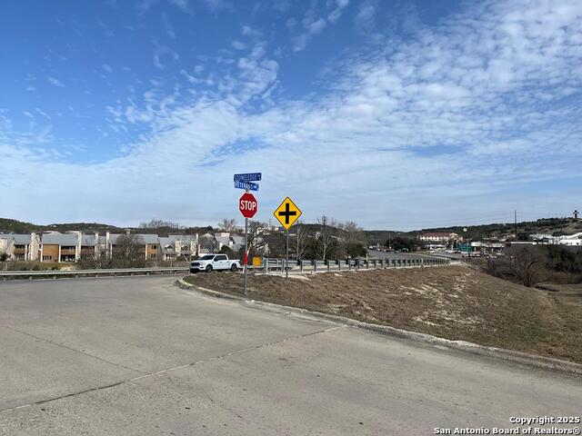 2101 N Stoneledge Dr Property Photo