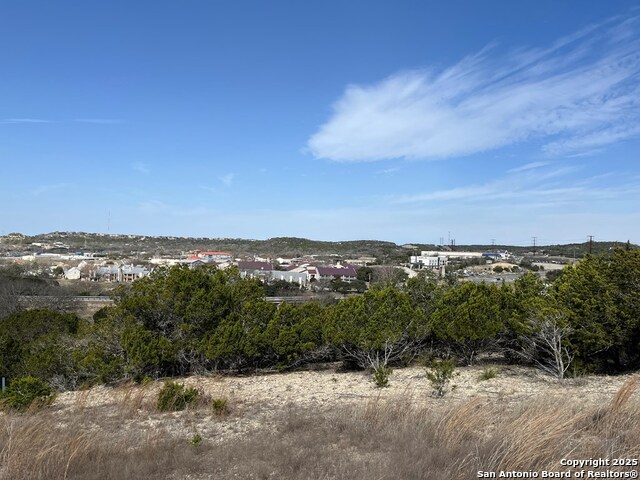 2101 N Stoneledge Dr Property Photo 2