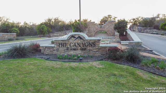 23707 High Garden Property Photo