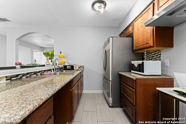 2506 Blue Jay Dr Property Photo 7