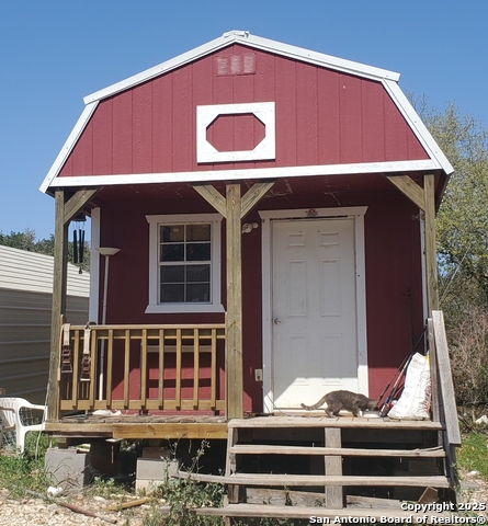 388 Cr 243 Property Photo