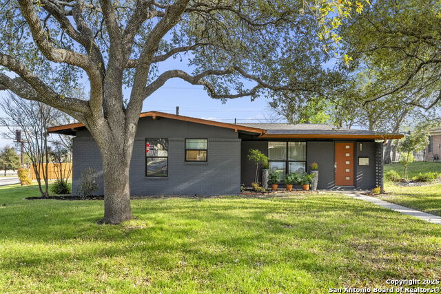 130 Northaven Dr. Property Photo 1