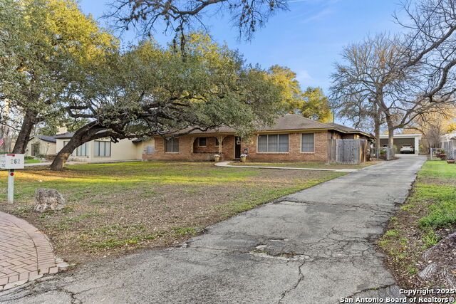 262 Rockhill Dr Property Photo 2