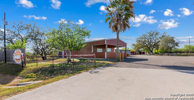 1200 Hwy 59 Property Photo